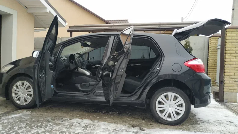 Toyota Auris 2011 - 29