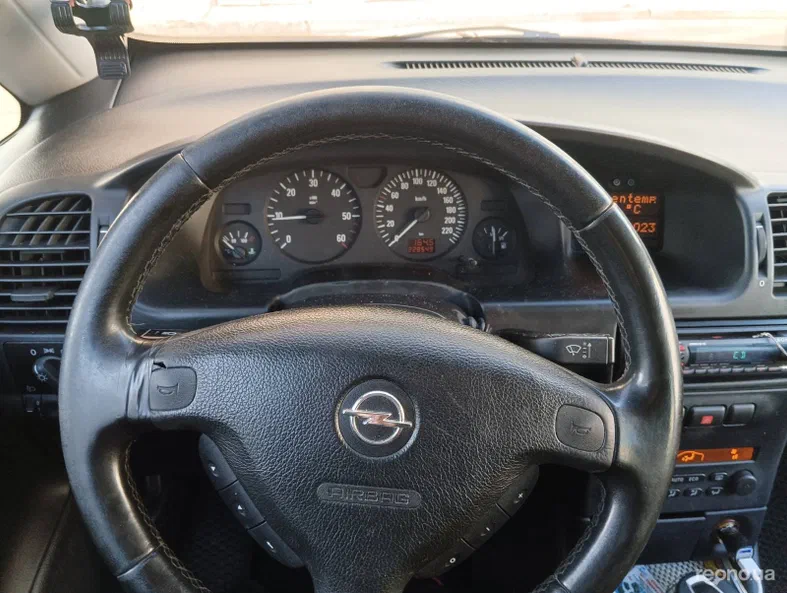 Opel Zafira 2004 - 6