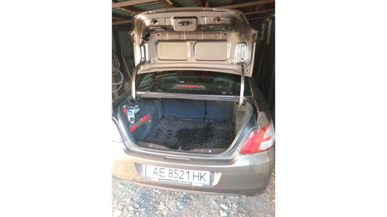 Peugeot 301 2013 - 7