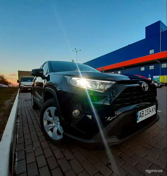 Toyota RAV4 2021