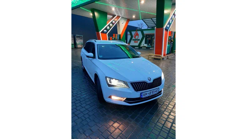 Skoda Superb 2016 - 13