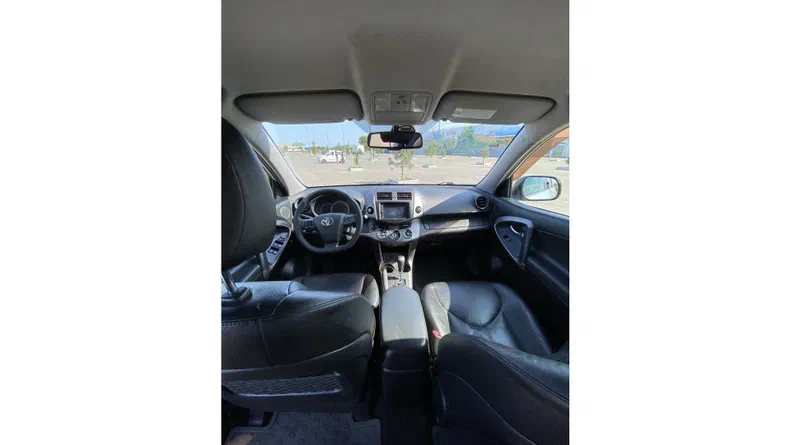 Toyota RAV4 2010 - 26