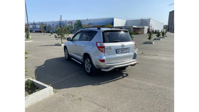 Toyota RAV4 2010 - 22