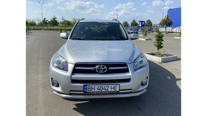 Toyota RAV4 2010 - 7