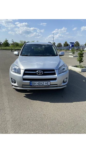 Toyota RAV4 2010 - 10