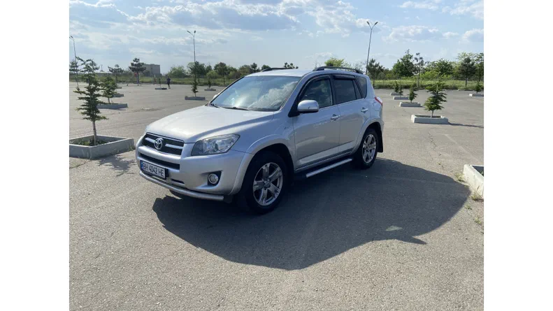 Toyota RAV4 2010 - 20