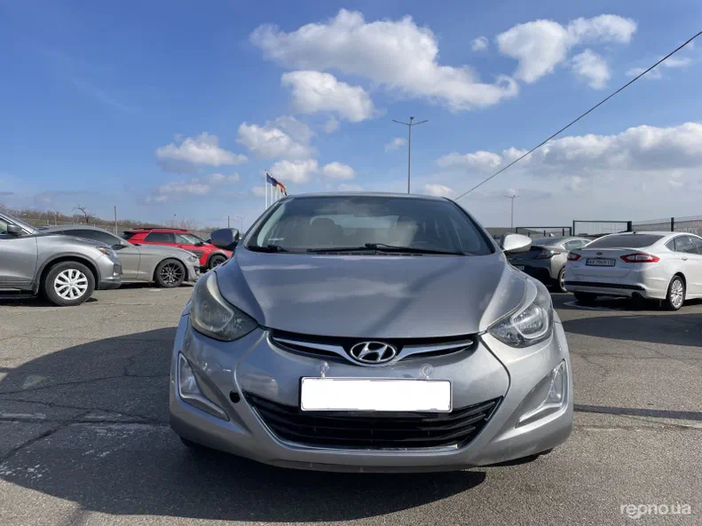 Hyundai Elantra 2013