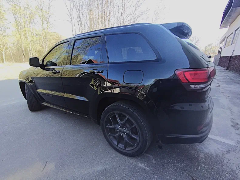 Jeep Grand Cherokee 2020 - 11