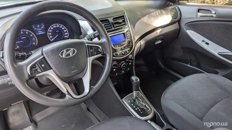 Hyundai Solaris 2012 - 9