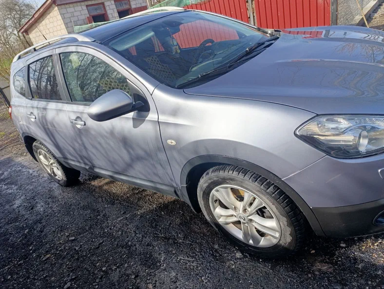 Nissan Qashqai+2 2011