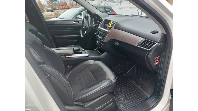 Mercedes-Benz M-Клас 2013 - 17