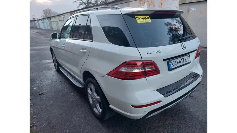 Mercedes-Benz M-Клас 2013 - 27