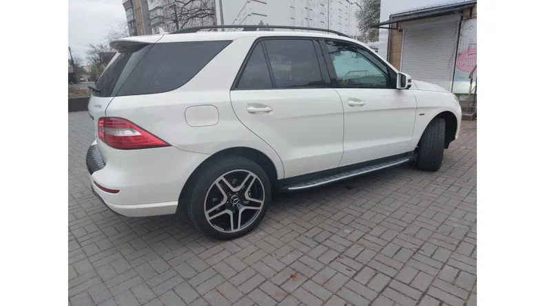 Mercedes-Benz M-Клас 2013 - 4