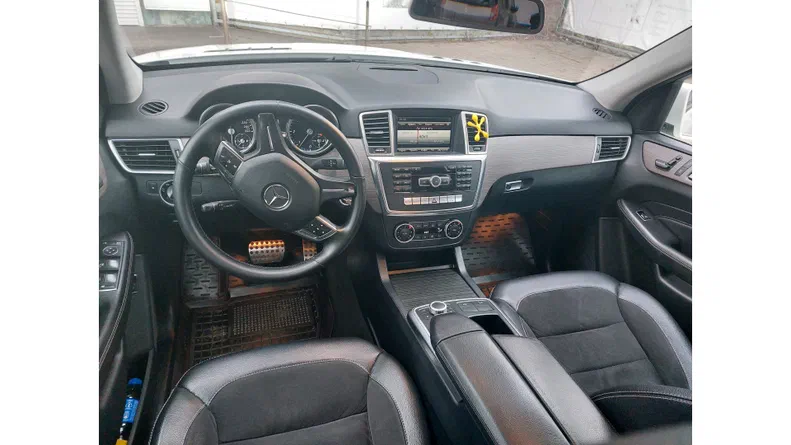 Mercedes-Benz M-Клас 2013 - 12