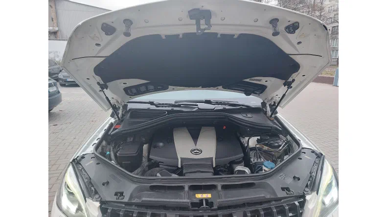 Mercedes-Benz M-Клас 2013 - 19