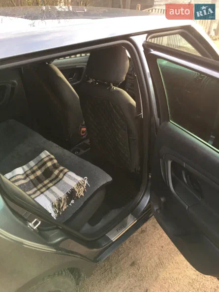 Skoda Fabia 2011 - 5