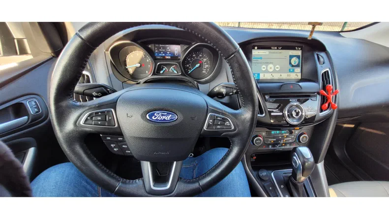 Ford Focus 2018 - 12
