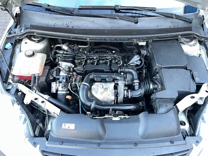 Ford Focus 2010 - 14