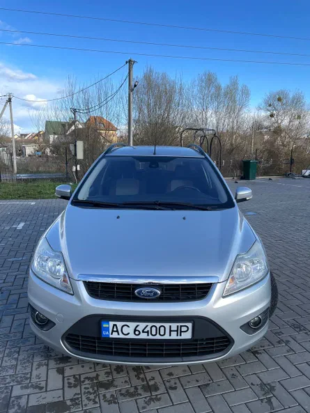 Ford Focus 2010 - 1