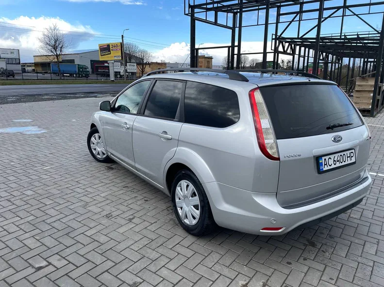 Ford Focus 2010 - 5