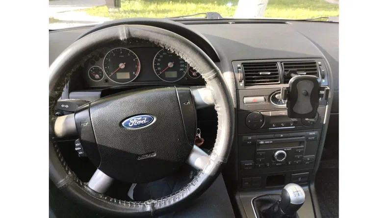 Ford Mondeo 2005 - 13