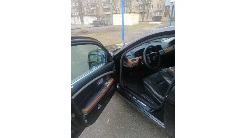 BMW 7 серія 2003 - 9