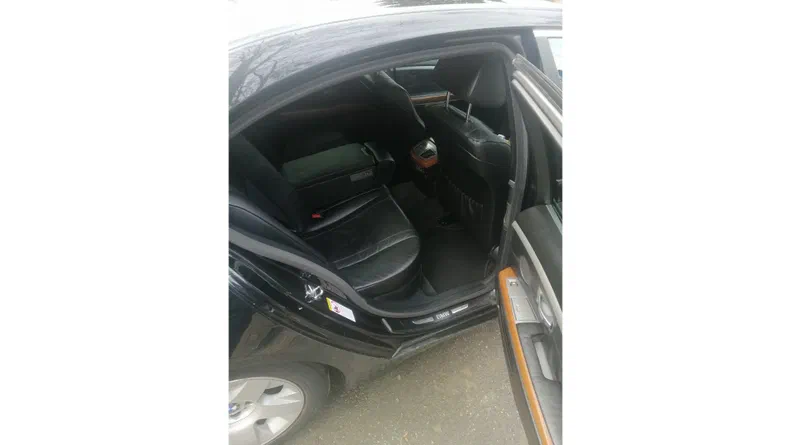 BMW 7 серія 2003 - 7