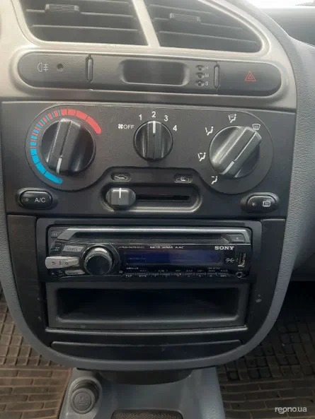 ЗАЗ Sens 2011 - 2