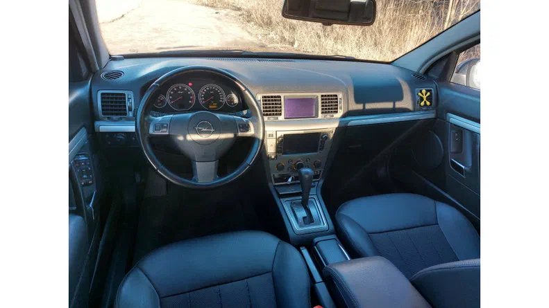 Opel Vectra 2008 - 11