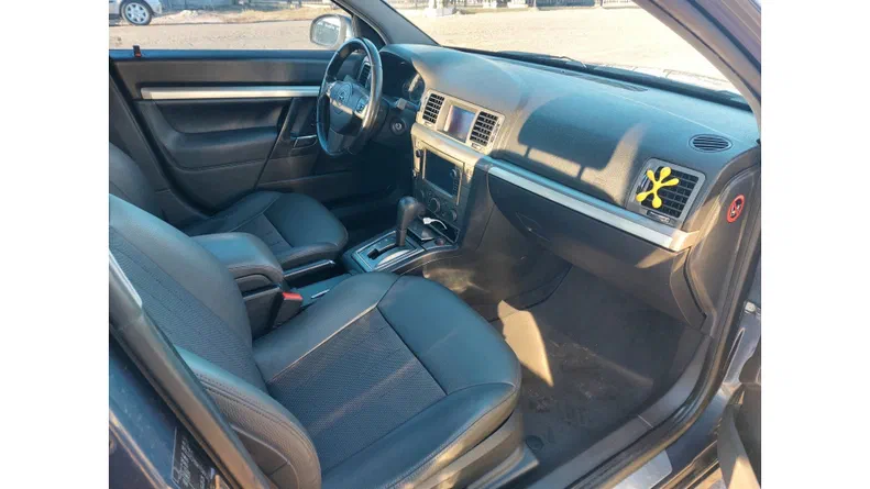 Opel Vectra 2008 - 14