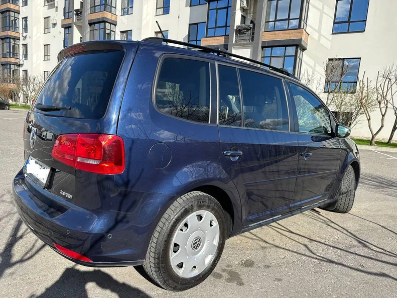 Volkswagen Touran 2012 - 9