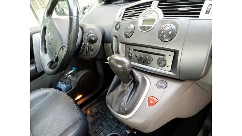 Renault Scenic 2006 - 8