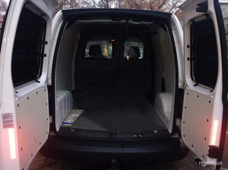 Volkswagen Caddy 2011