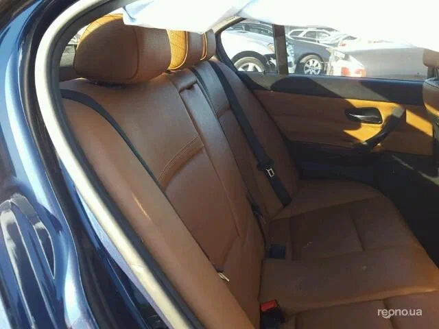 BMW 3 серія 2011 - 6