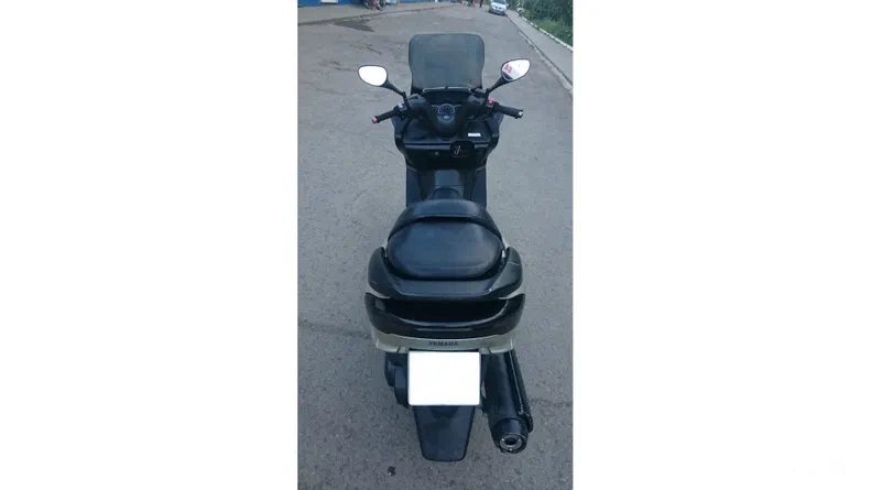 Yamaha  Majesty 2002 - 6