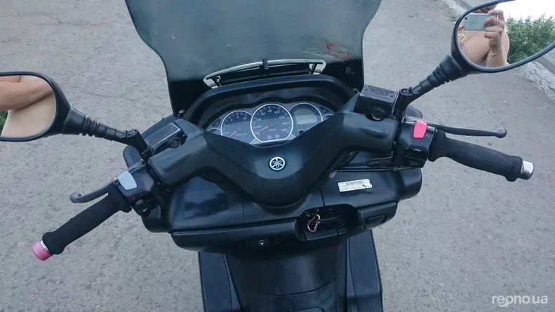 Yamaha  Majesty 2002 - 9