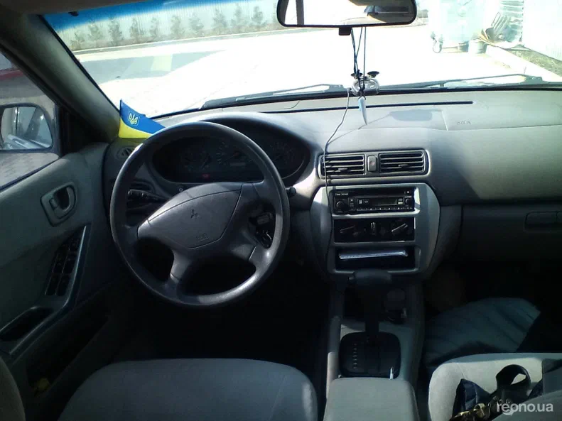 Mitsubishi Galant 2003 - 6