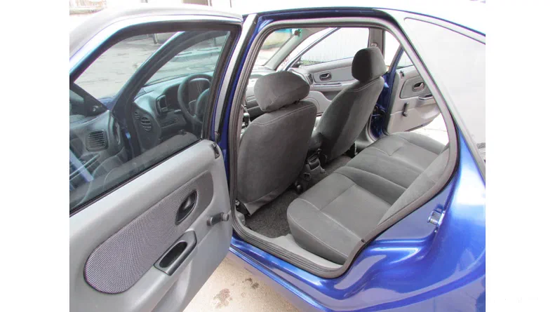 Renault Laguna 1996 - 6