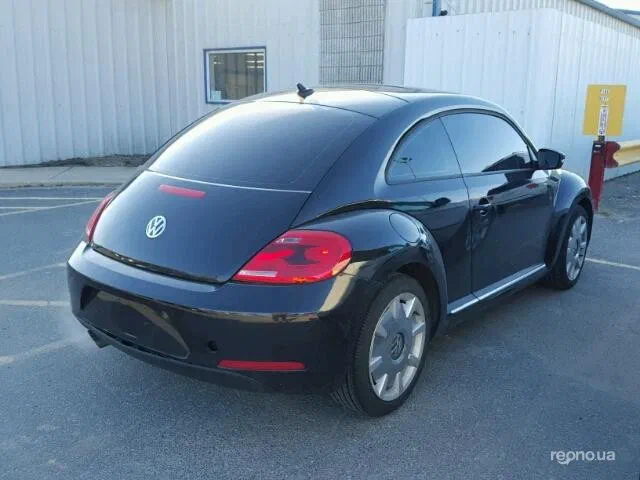 Volkswagen Beetle 2013