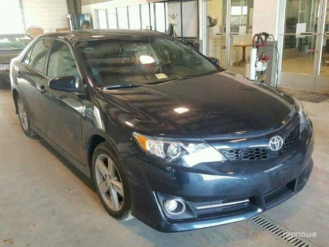 Toyota Camry 2012