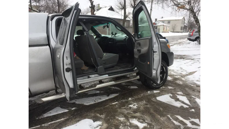 Toyota Tundra 2006 - 11