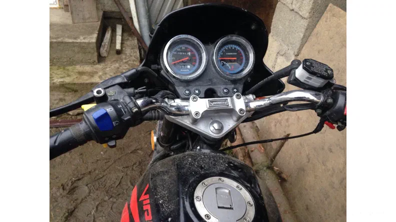 VIPER V150N 2010 - 5