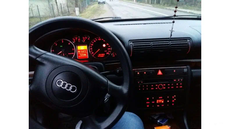 Audi A4 1999 - 7