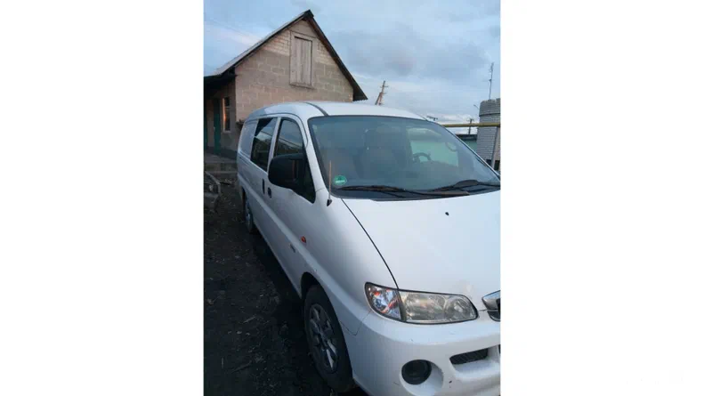 Hyundai H-1 2005