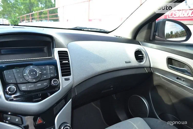 Chevrolet Cruze 2011 - 5
