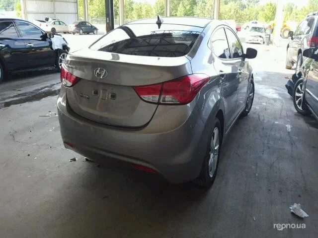 Hyundai Elantra 2013 - 6