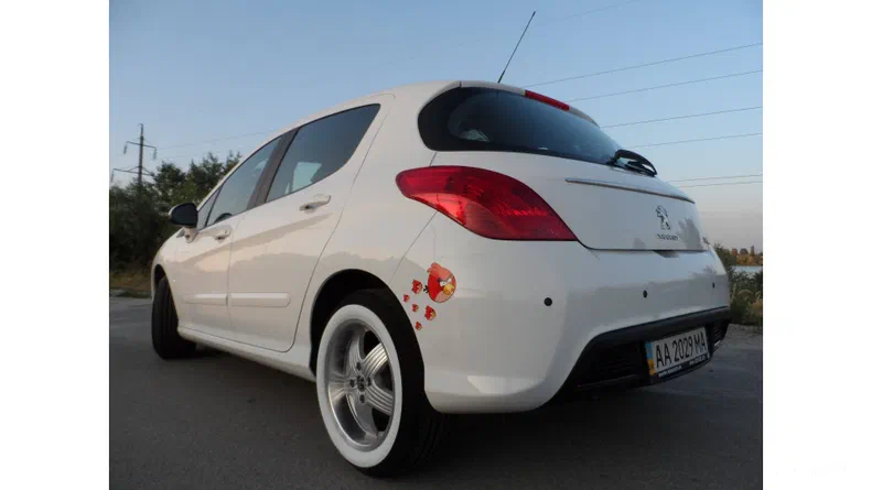 Peugeot 308 2011 - 7