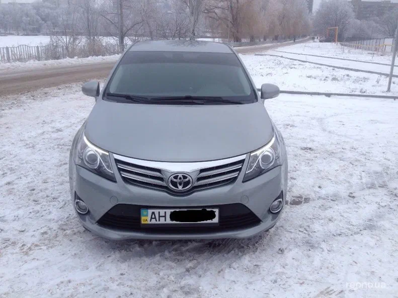 Toyota Avensis 2012 - 9