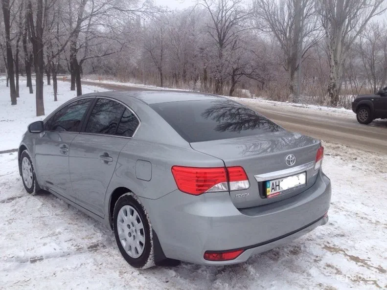 Toyota Avensis 2012 - 8