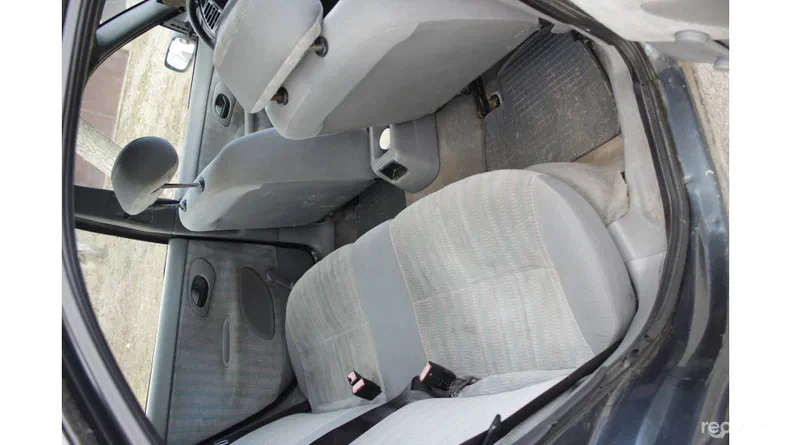 Ford Mondeo 1993 - 8